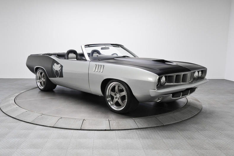 Plymouth Cuda cu piese de Dodge Viper