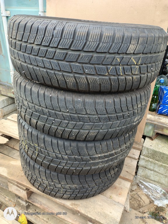 Pneuri de iarna marca Barum 215/65/16