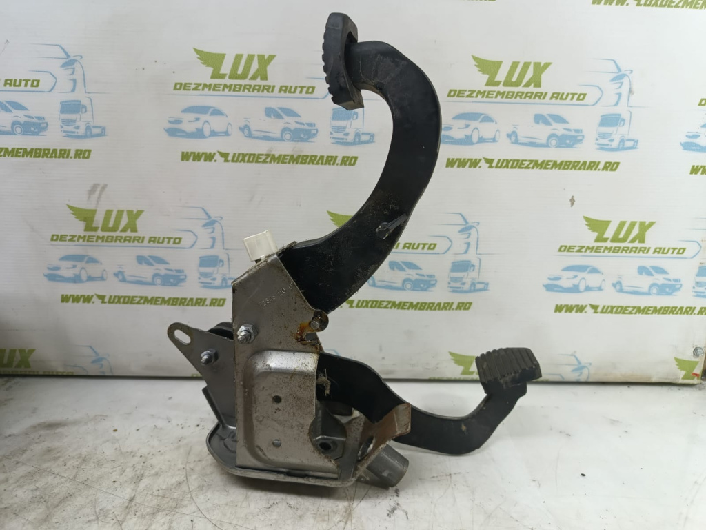 Pod pedalier 58305480a Peugeot 206 [facelift] [2002 - 2009]