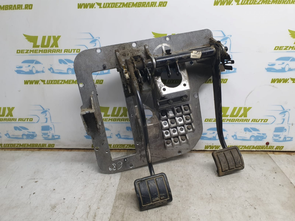 Pod pedalier 8189958 Volvo FM generatia [2005 - 2010] FMFH FH440 D9B300 EC06