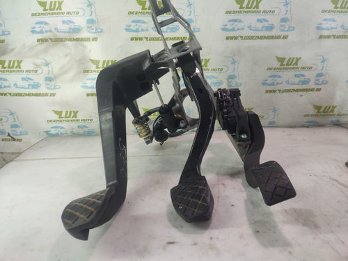 Pod pedalier 8e1721117d Audi A4 B7 [2004 - 2008] 1.9 tdi BRB