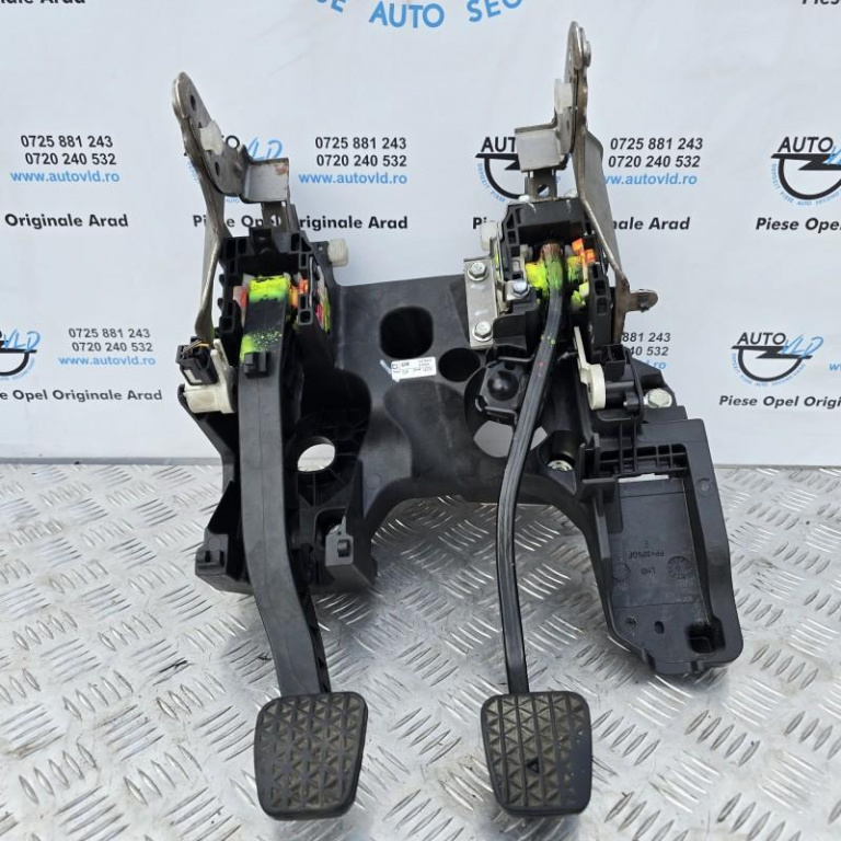 Pod pedalier manual Opel Insignia A 2008-2013 13219223