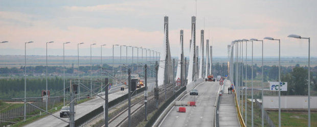 Podul de la Calafat-Vidin a fost deschis circulatiei