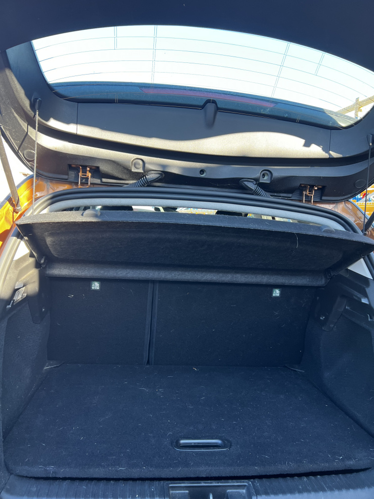 Polita portbagaj Renault Captur 1.0 Benzina 2020, -