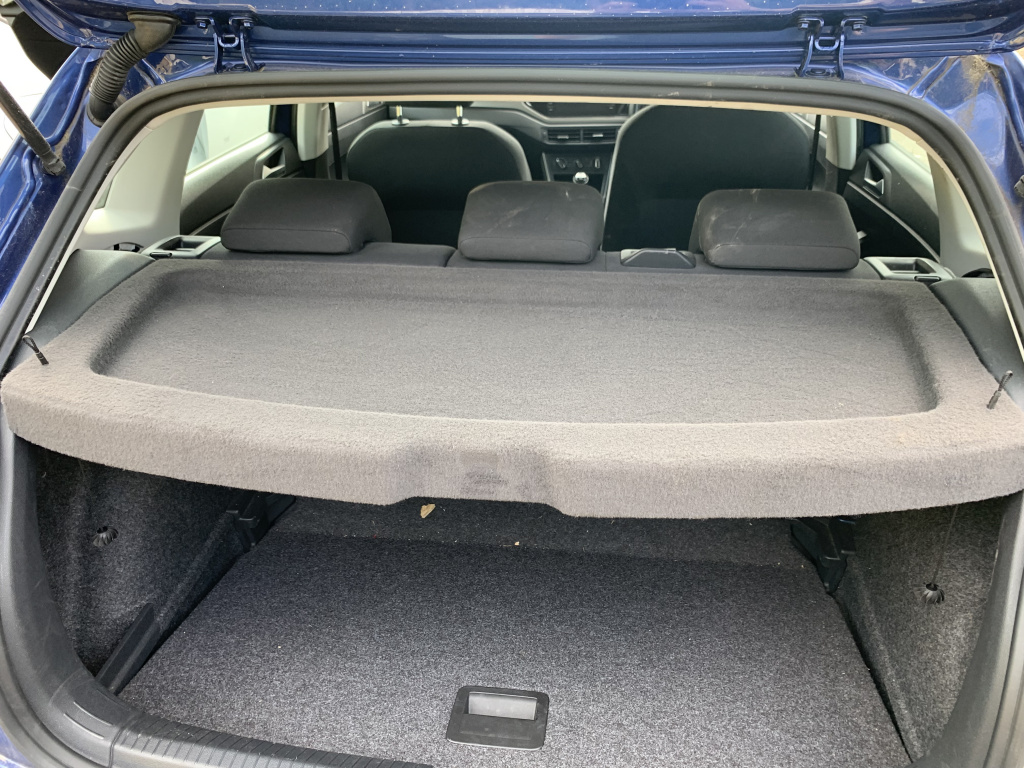 Polita portbagaj Volkswagen Polo 1.0 Benzina 2019, -