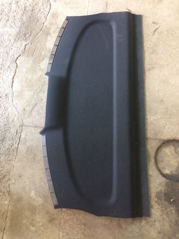 Polita spate bancheta Volkswagen Bora [1998 - 2005] Sedan 1.6 16V MT (105 hp) (1J2)