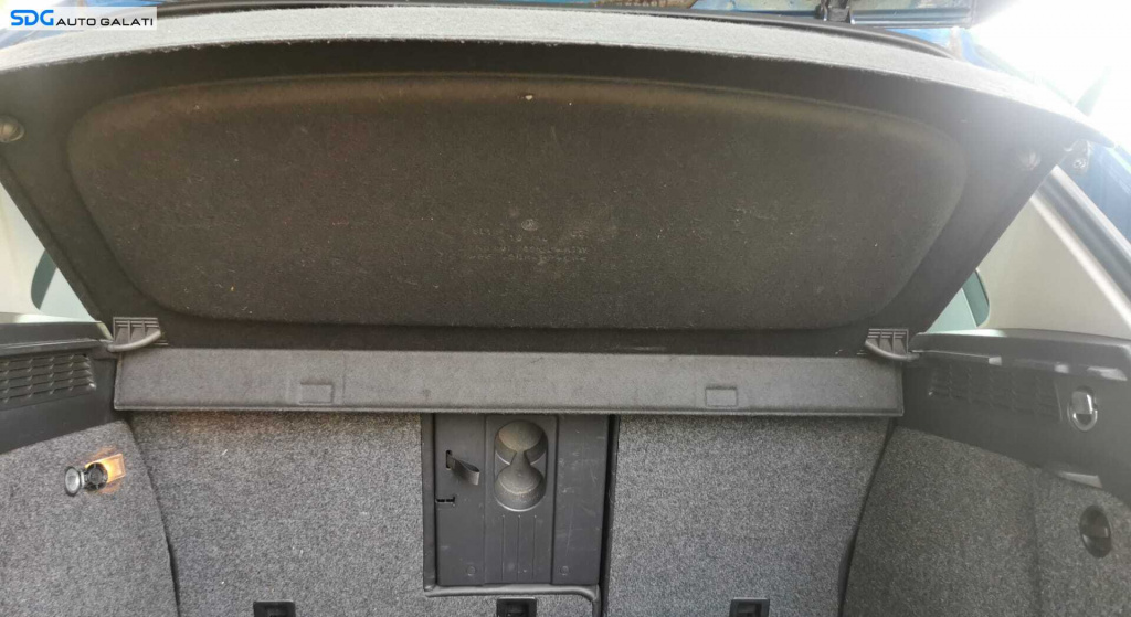 Polita Tavita Capac Portbagaj Volkswagen Tiguan 5N 2007 - 2015 Cod 5N0867769K 5N0867769L [G0014]