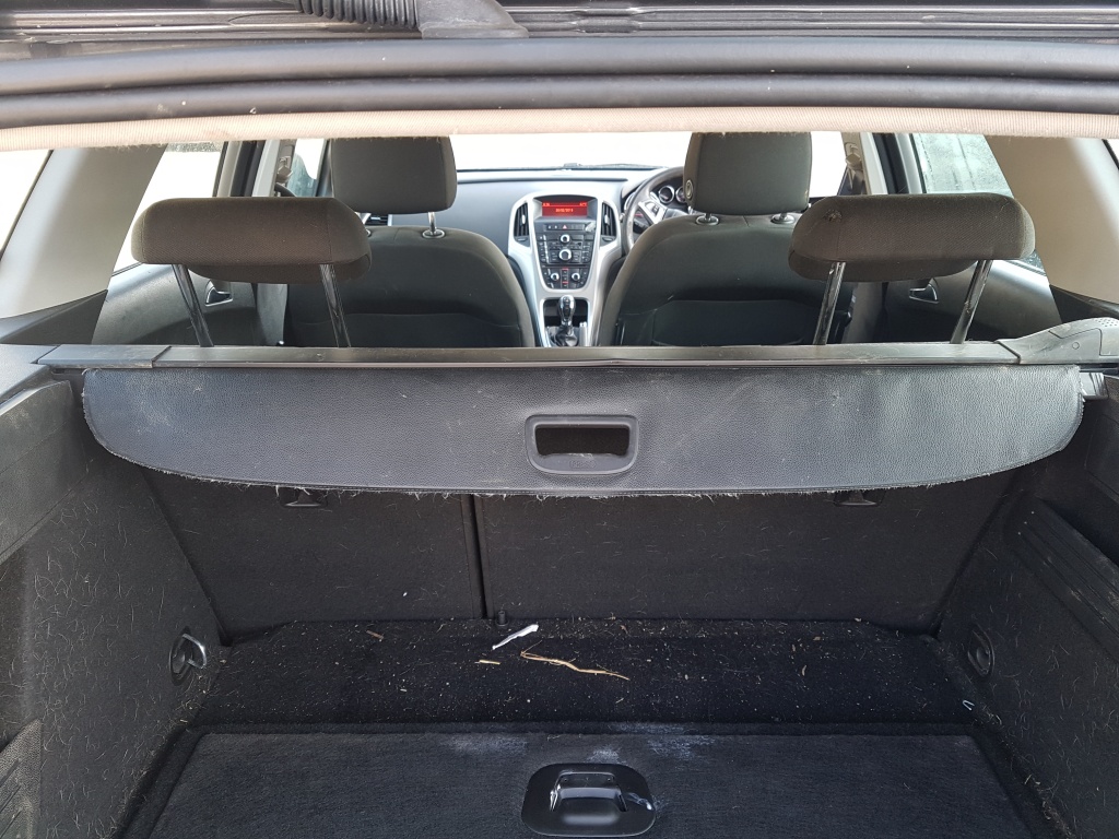Polita / Tavita Portbagaj Opel Astra J 2009 - 2015 Break / Combi