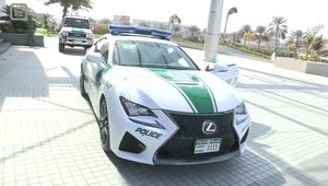Politia din Dubai are o noua jucarie pe maini: un Lexus RC-F de 477 CP