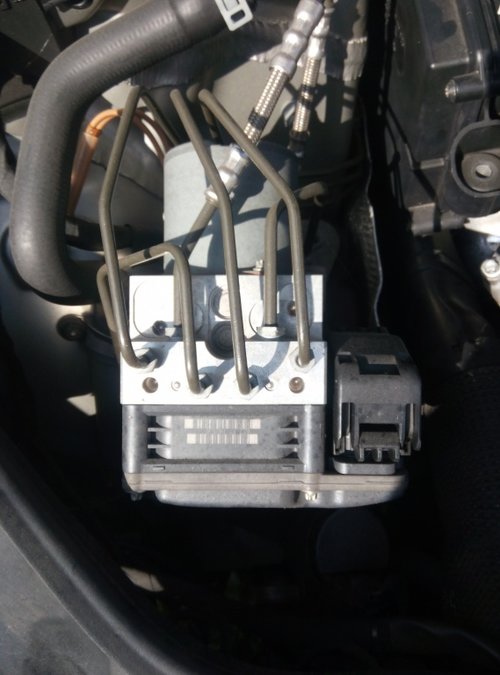 Pompa ABR mercedes E class w211 A2114311312