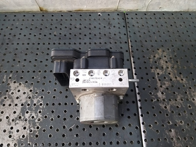 Pompa abs 1.3 tce renault kadjar ha hl 476608240r 2265106455 0265956527