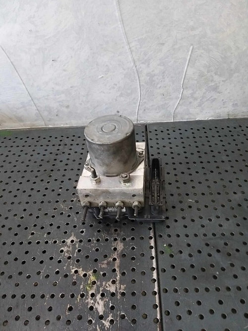 Pompa abs 1.7 b mercedes b class w245 a0064310812 0265235225 0265950618
