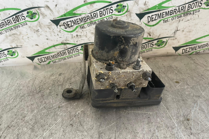 Pompa ABS 1C0 907 379 E Volkswagen VW Golf 4 [1997 - 2006] Hatchback 5-usi 1.4 MT (75 hp)