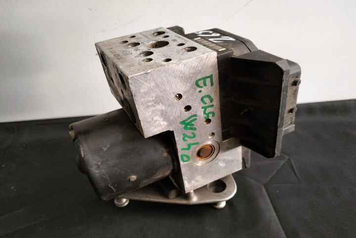 Pompa abs 2.2 A0034313012 / 0265217401 Mercedes-Benz E-Class W210/S210 [1995 - 1999]