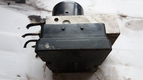 Pompa abs 2.4 d-4d volvo s60 s80 v70 xc70 xc90 2000-2007 8671224 p08671223