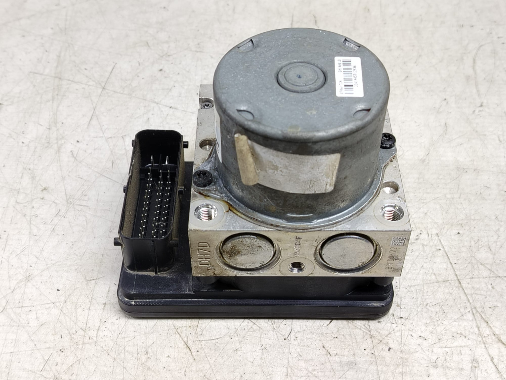 Pompa abs 58920-2y620 Be6003o105 Hyundai ix35 [facelift] [2013 - 2015] 2.0 crdi d4ha