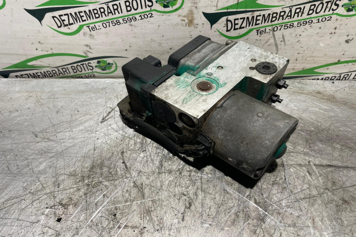 Pompa ABS 8E0 614 111 AH 8E0 614 111 AH Volkswagen VW Passat B5 [1996 - 2000] Sedan 4-usi 1.9 TDI MT (110 hp)