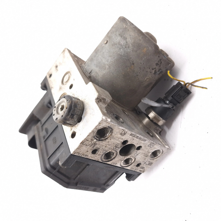 Pompa Abs Alfa Romeo 147 (937) 2000-2010 1.9 Jtd (937Axd1A) 937 A2.000 Motorina 0265225142, 46825820, 0265005303, 39209504963, 025225142 Bosch