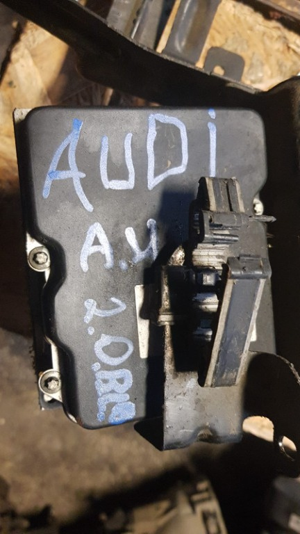 Pompa ABS Audi A4 B7 cod 8E0 910 517 B 018 8E0 614 517 AT 04