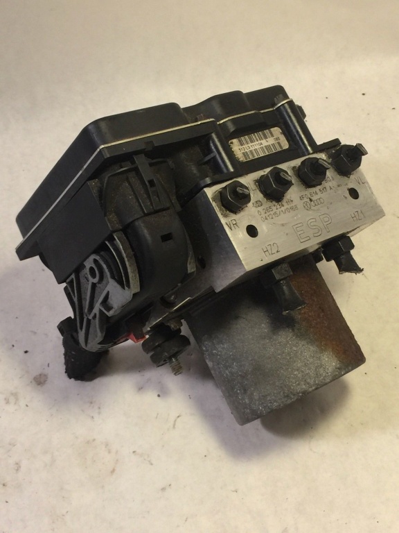 Pompa ABS Audi A6 3.0 tdi 4F0614517L