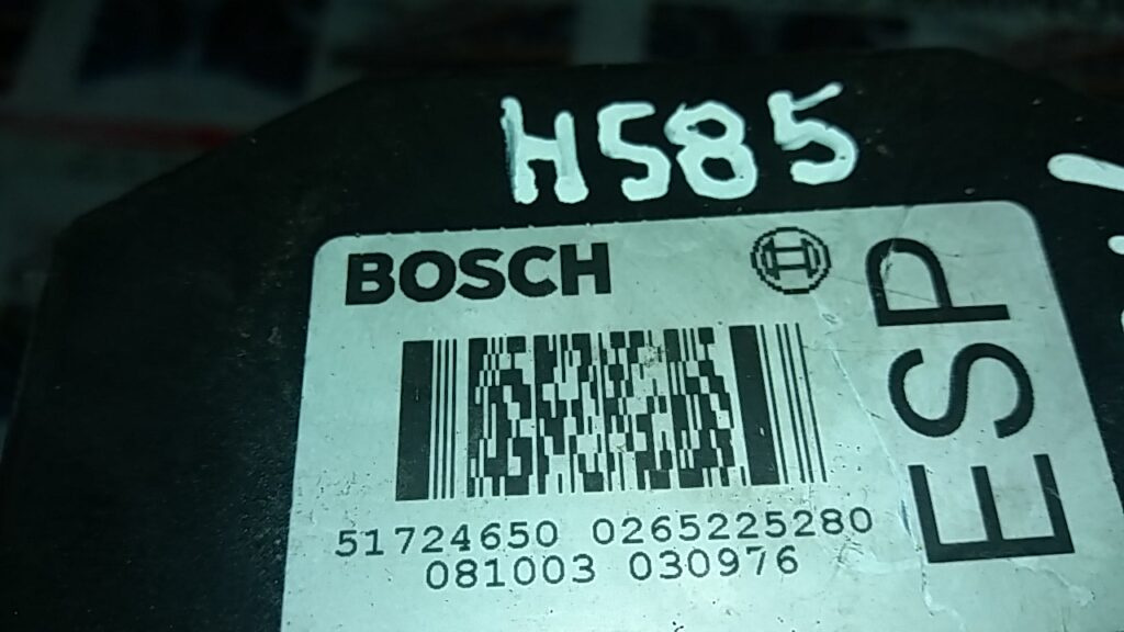 Pompa ABS BOSCH ALFA ROMEO 156 0 265 225 280 / 0265225280 / 51724650 / 0 265 950 127 / 0265950127 / KKK0 265 225 280 / 0265225280 / 51724650 / 0 265 950 127 / 0265950127 / KKK