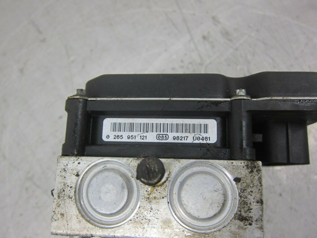 Pompa ABS BOSCH CITROEN C4 0 265 230 477 / 0265230477 / 96 609 345 80 / 9660934580 / 0 265 951 121 / 0265951121 / 96660403800 265 230 477 / 0265230477 / 96 609 345 80 / 9660934580 / 0 265 951 121 / 0265951121 / 9666040380