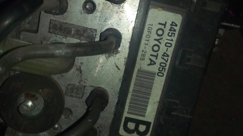Pompa ABS centralina Toyota Prius 2 XW20 cod44510-47050