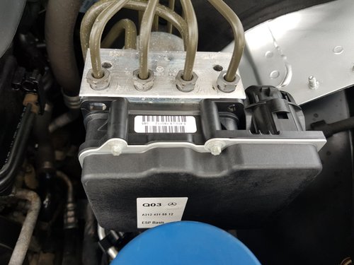 POMPA ABS COD A2124315512 MERCEDES E-CLASS W212