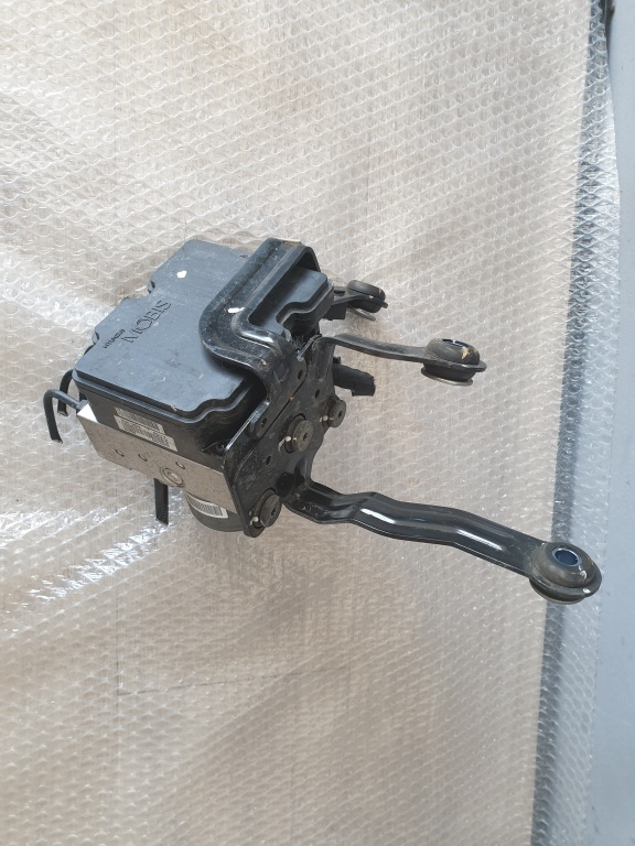 Pompa abs hyundai ix20 dupa 2011 61589-42100