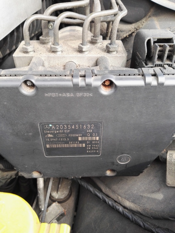 Pompa abs Mercedes C-CLASS C220 CDI w203 A2035451632
