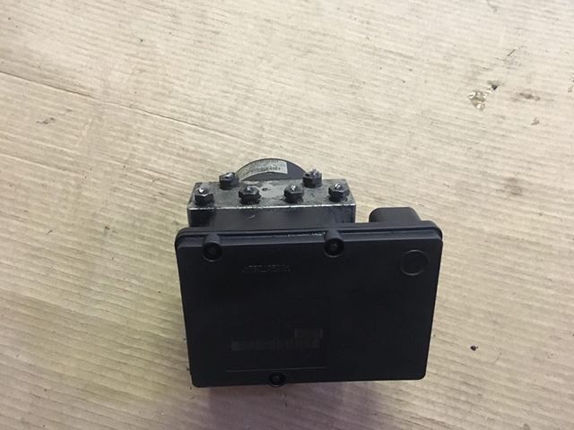 Pompa Abs Mercedes C class w203 2004