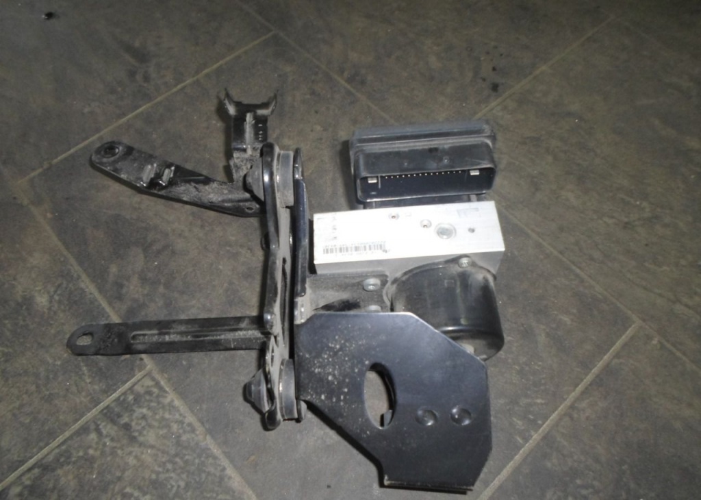 Pompa ABS Mercedes ML320 CDI W164 A2515452732