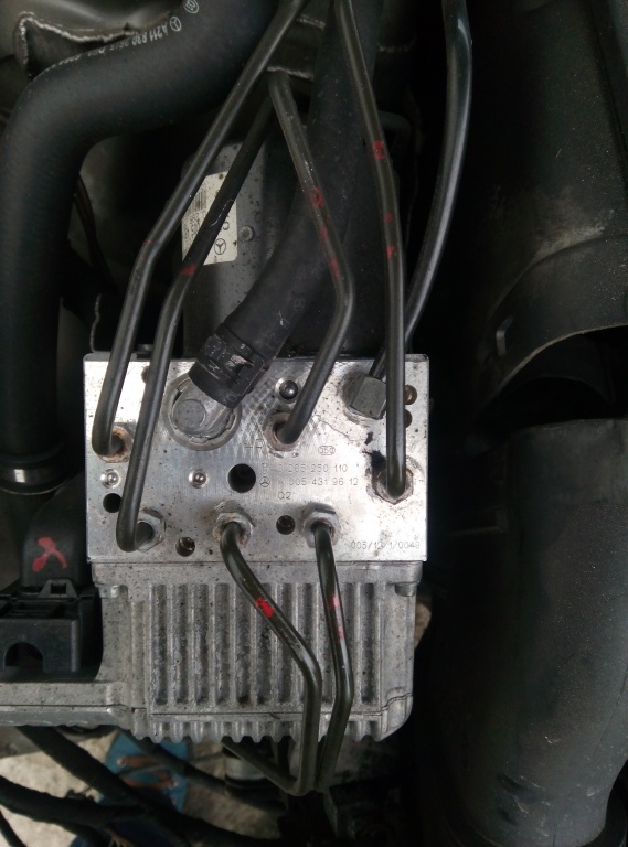 Pompa abs mercedes sbc E200 W211 A 005 431 96 12