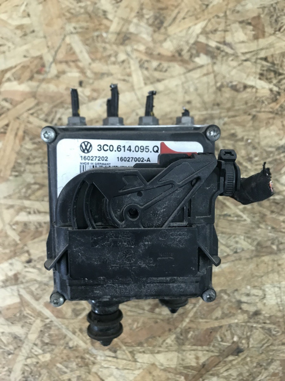 Pompa ABS Passat B6 2.0 FSI 110KW Combi sedan 2006 (3C0614095Q)