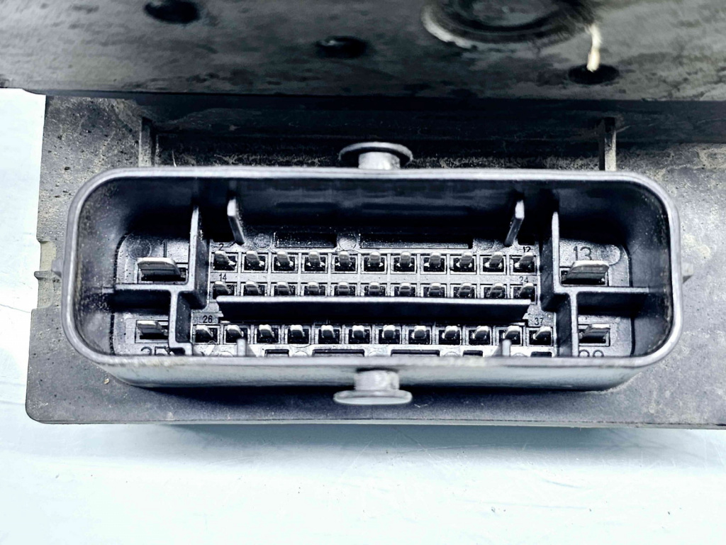Pompa ABS Seat Ibiza 5 (6J5) [Fabr 2008-2017] 6R0907379H 6R0614517H 1.4 TDI BMS 59KW / 80CP 1.4 TDI BMS 59KW / 80CP 1.4 TDI BMS 59KW / 80CP 1.4 TDI BMS 59KW / 80CP