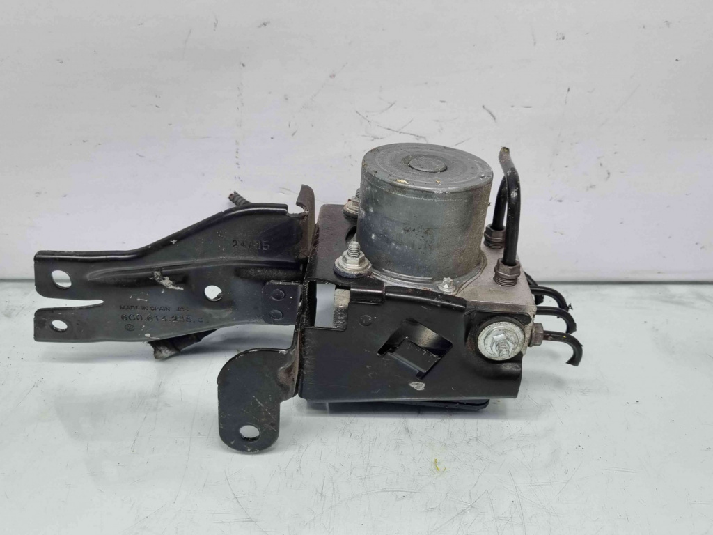Pompa ABS Skoda Fabia 3 (NJ3) [Fabr 2014-2022] 6C0907379K 6C0614517K 1.0 Benz CHYB 55KW / 75CP 1.0 Benz CHYB 55KW / 75CP