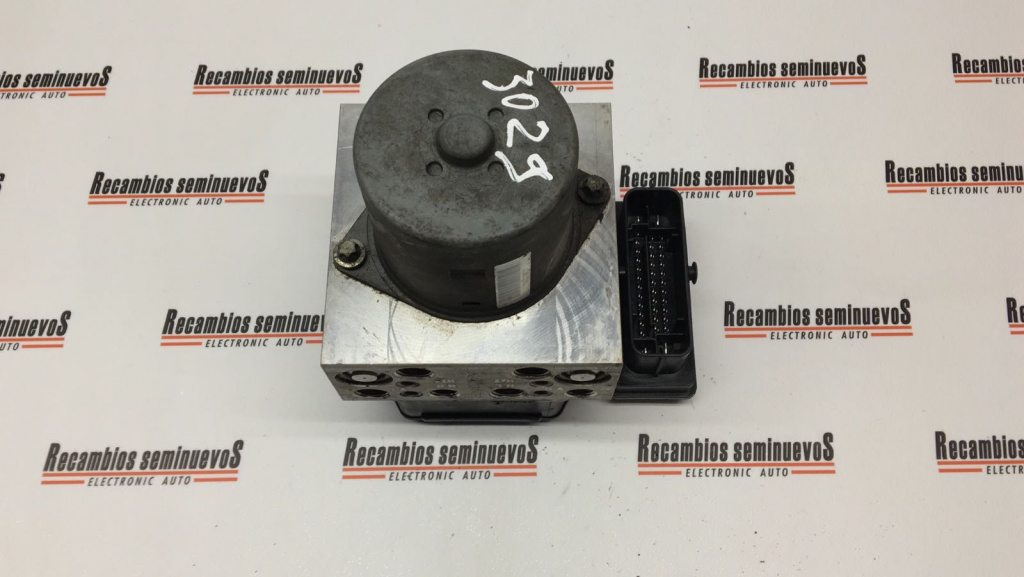 Pompa ABS TRW VOLKSWAGEN PASSAT 3AA 614 109 N / 3AA614109N / 17654033 / 54085807B / 17618933 A / 17618933A3AA 614 109 N / 3AA614109N / 17654033 / 54085807B / 17618933 A / 17618933A
