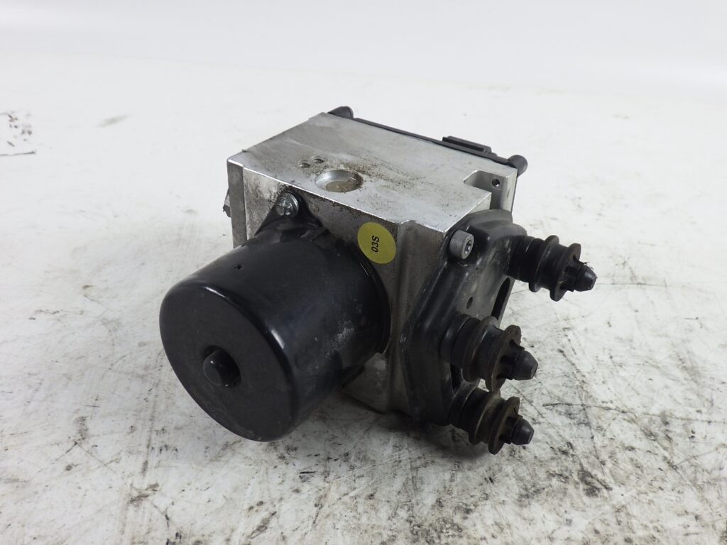 Pompa ABS TRW VOLKSWAGEN PASSAT 3C 3C0 614 095 E / 3C0614095E / 15535002 / 15535102 C / 15535102C / S118676021 C / S118676021C / KKK3C0 614 095 E / 3C0614095E / 15535002 / 15535102 C / 15535102C / S118676021 C / S118676021C / KKK