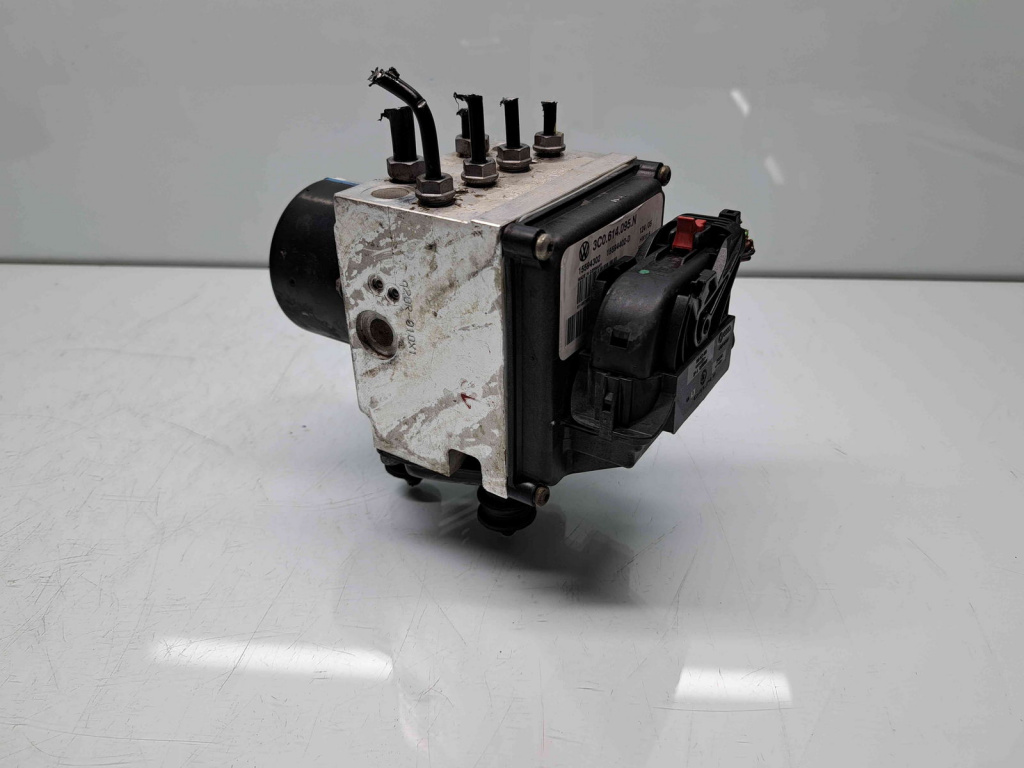 Pompa ABS Volkswagen Passat B6 (3C2) [Fabr 2005-2010] 3C0614095N 2.0 TDI BKP 103KW / 140CP