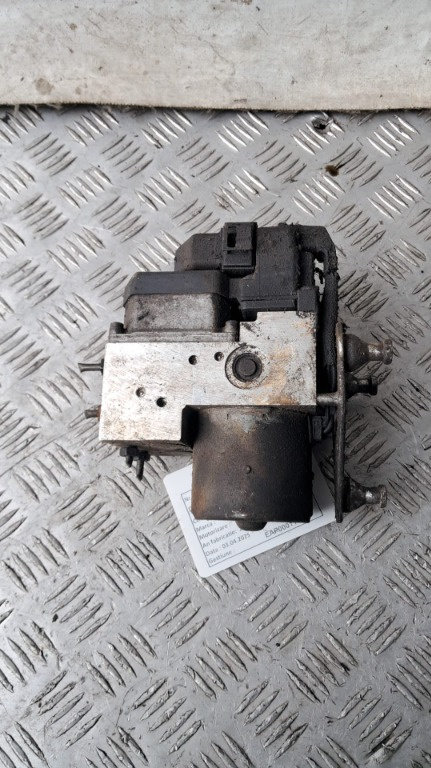 Pompa ABS Vw LT 35 2.5 TDI cod motor AVR / ANJ an 2005 cod A0004460789 / 0265220488