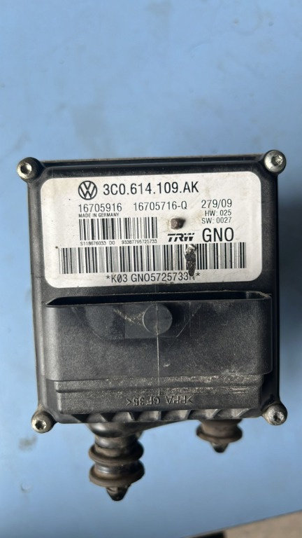 Pompa ABS Vw Passat B6 1.6 TDI , transmisie manuala , cod motor CAYC , an 2010 cod 3C0614109AK