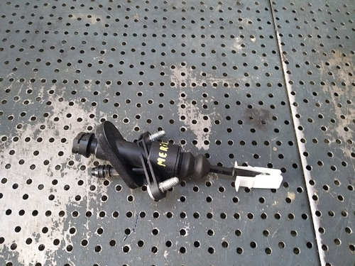 Pompa ambreiaj 1.6 b opel meriva a x03 gm13112244
