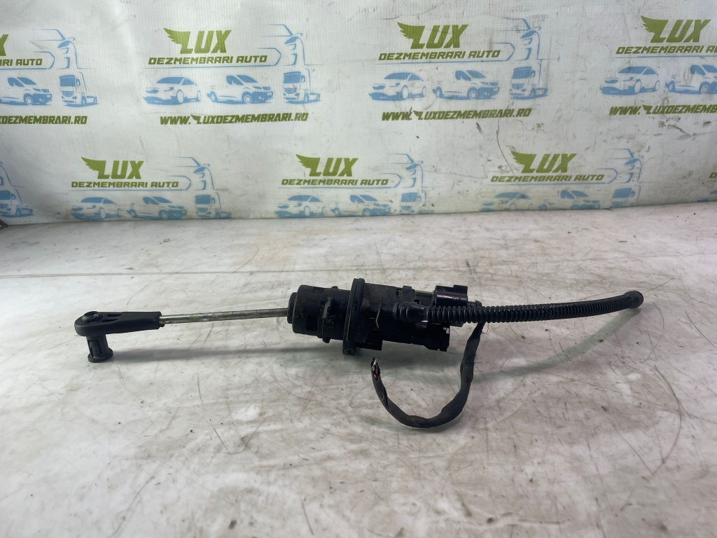 Pompa ambreiaj 8k1721401a 2.0 tdi CAGA Audi A4 B8/8K [2007 - 2011] 2.0 tdi CAGA