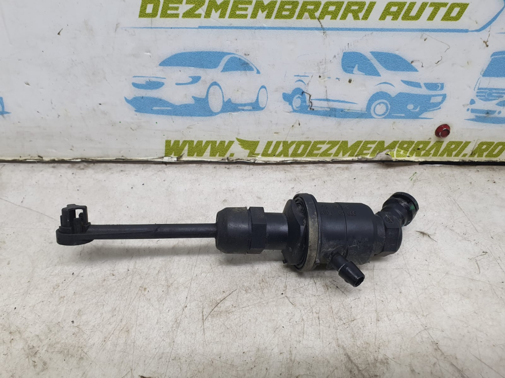 Pompa ambreiaj Nissan Qashqai J10 [2007 - 2010] 2.0 dci M9R