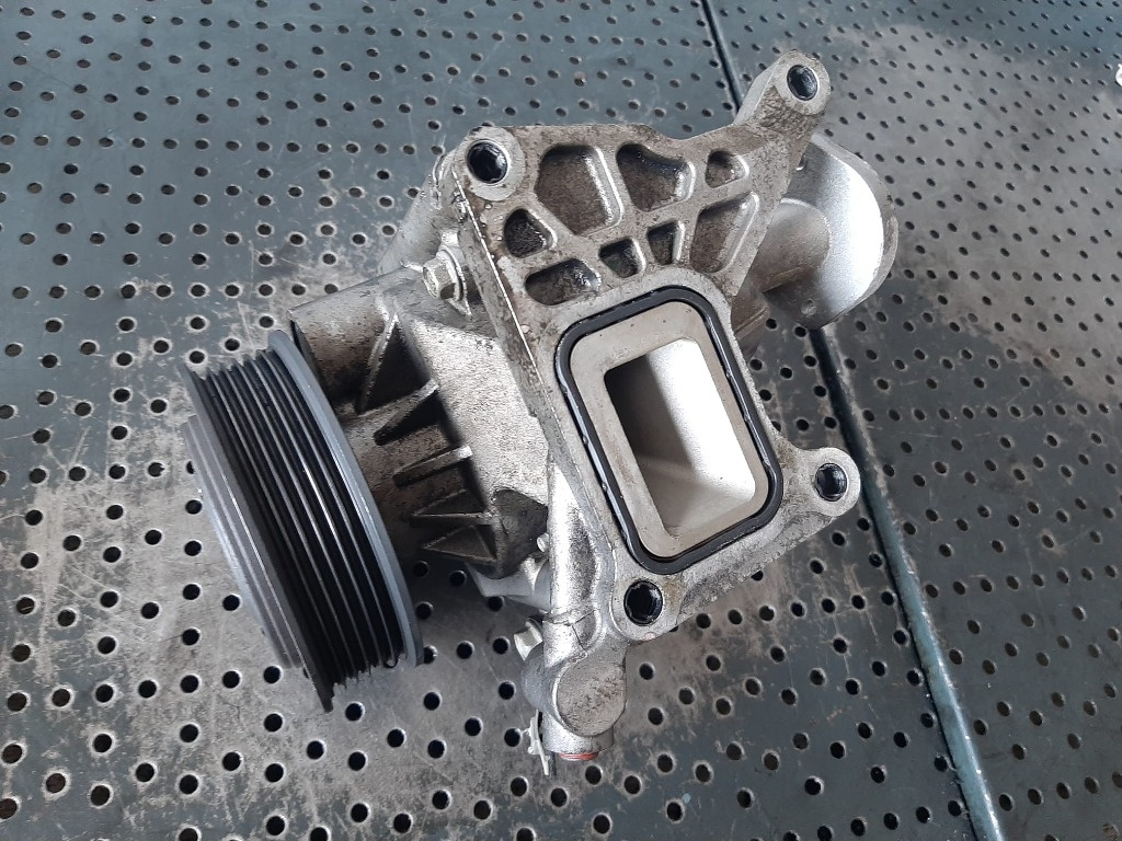 Pompa apa 1.6 cdti b16dtl opel astra j 55493045