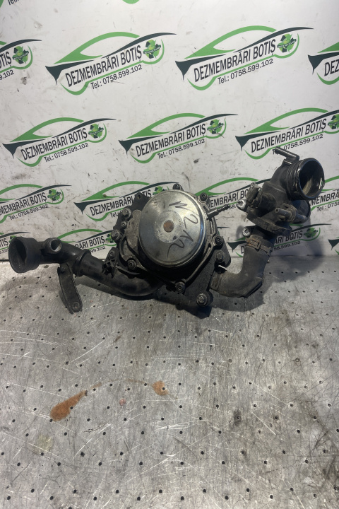 Pompa apa A 651 200 63 01 Mercedes-Benz C-Class W204/S204 [2007 - 2012] Sedan 4-usi C 180 Kompressor MT (156 hp)