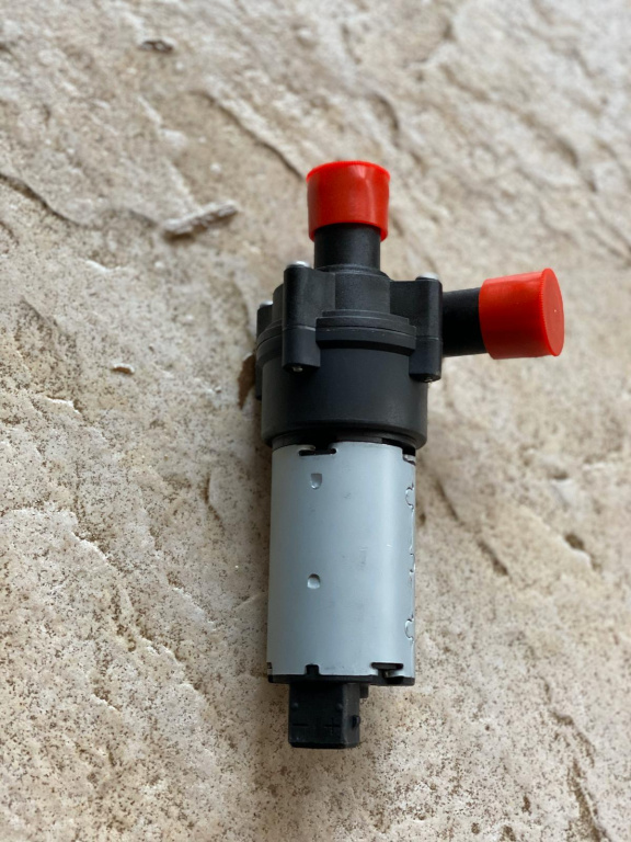 Pompa apa aditionala Audi A4 / A6 / Opel Vectra B /Seat Exeo