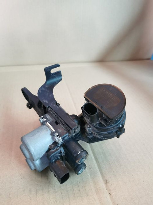 Pompa apa auxiliara Audi A6 C6 4F2 959 617 A electrovalva robinet caldura