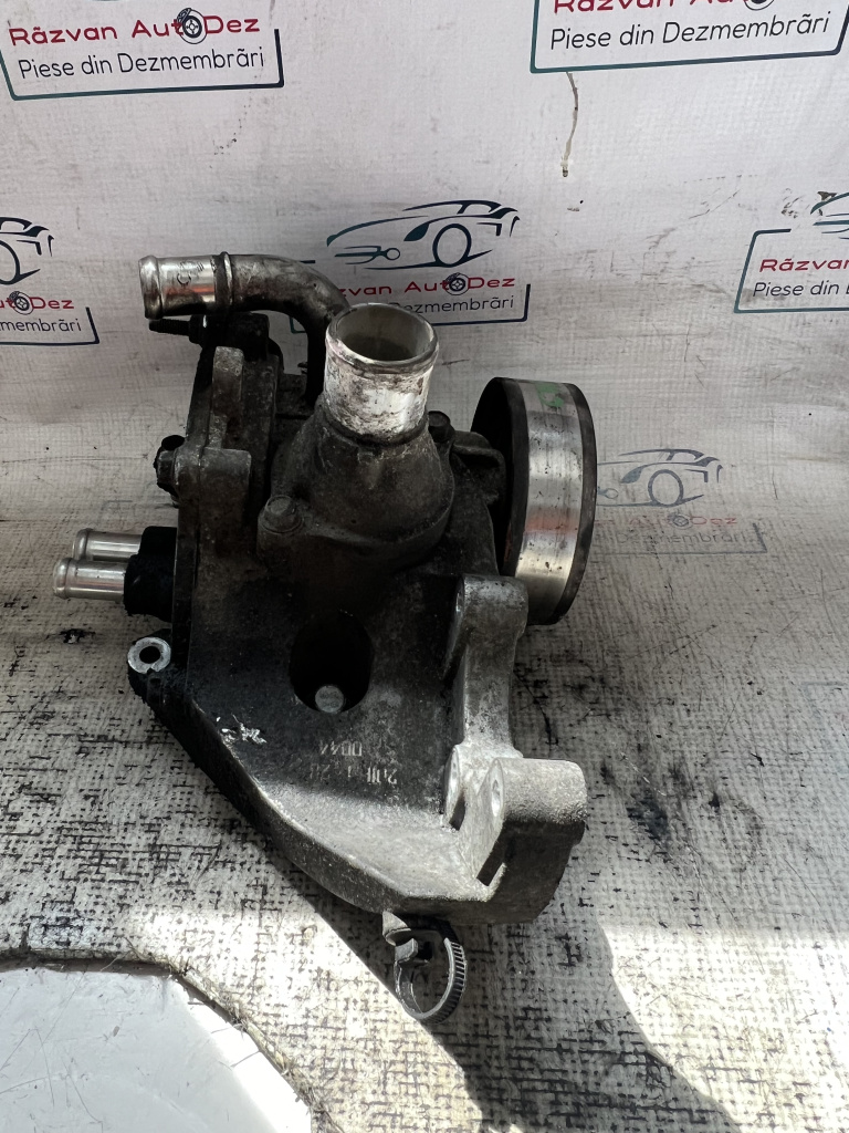 Pompa apa Chevrolet Captiva 2.2 Motorina 2012, 96868232