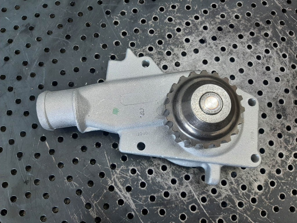 Pompa apa ford escort 1.4b 88sx8591a1b